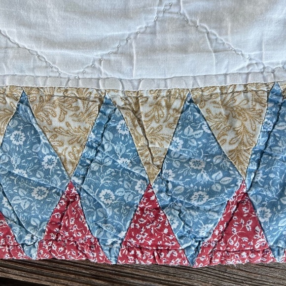 VTG Star Burst Quilt Calico Prairie Diamond Patchwork Hand Quilted 86x99 READ - Picture 8 of 16